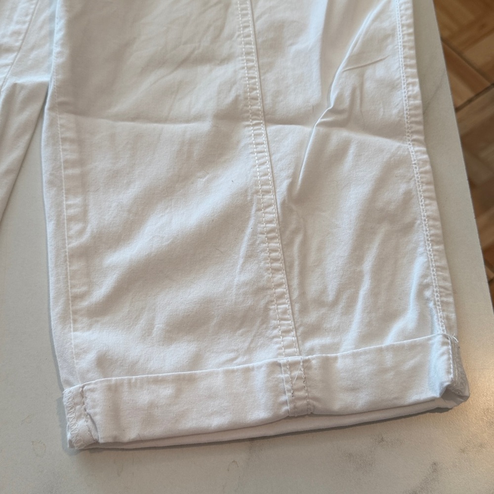 Style and Co White Cropped Pants, size 6. - Picture 4 of 7